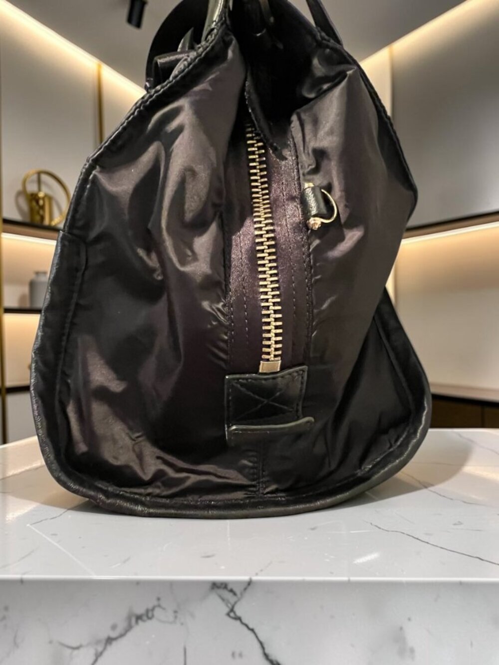Henri Bendel Black Nylon & Leather Satchel – Good Pre‑Owned Condition - Picture 8 of 12